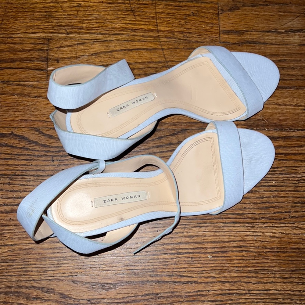 Mint size 8 Zara Women open toe heels